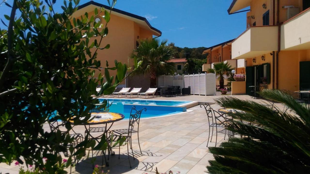 Conca Degli Dei Aparthotel Paestum Exterior photo